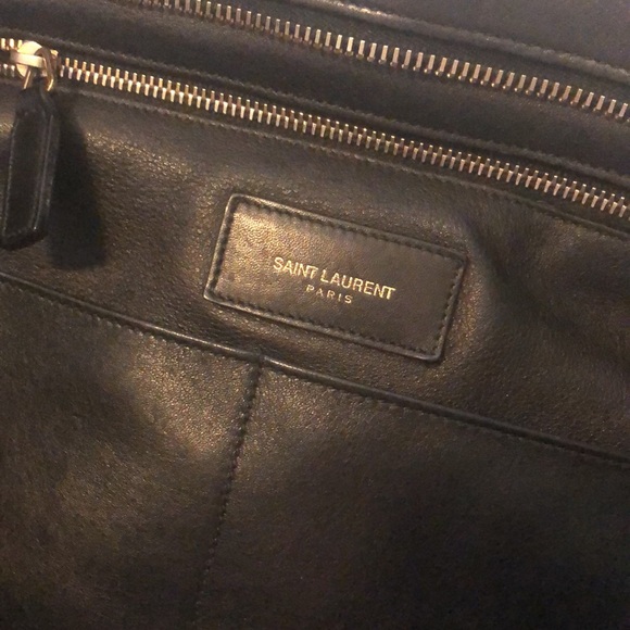 YSL Classic Y Cabas - Picture 14 of 16